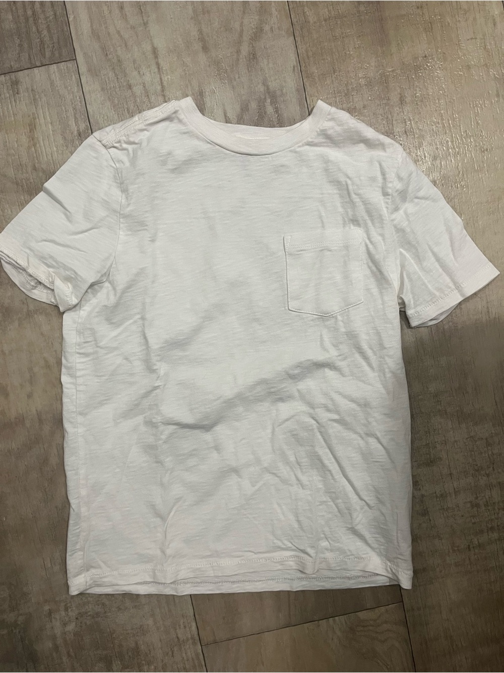 Gap pocket tee